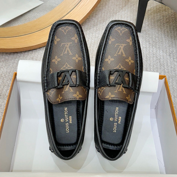 Louis Vuitton, Men Loafer