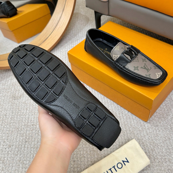 Louis Vuitton, Men Loafer