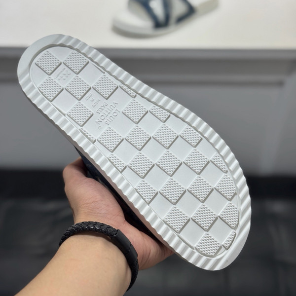 Louis Vuitton, Men Slipper