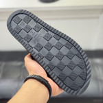 Louis Vuitton, Men Slipper