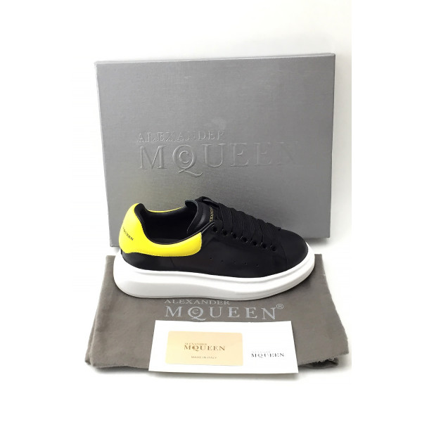Alexander Mcqueen, Heren Sneakers, Zwart Geel Oversized