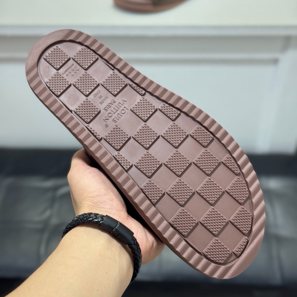 Louis Vuitton, Men Slipper