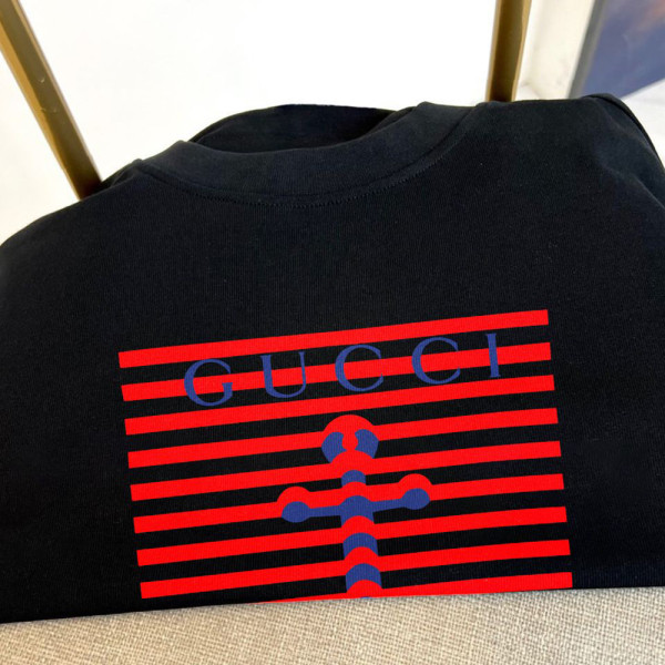 Gucci, Men T-Shirt