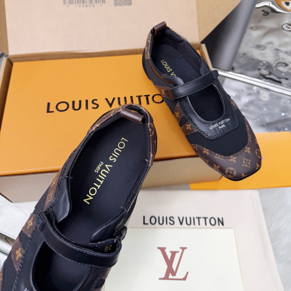 Louis Vuitton, Women Flat