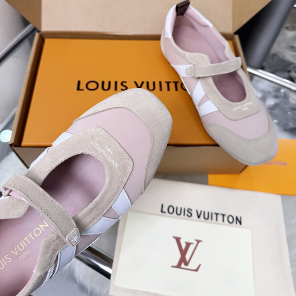 Louis Vuitton, Women Flat