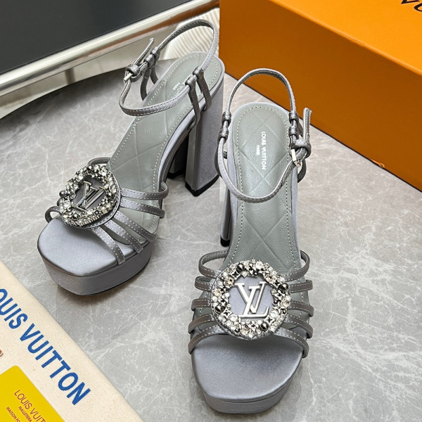 Louis Vuitton, Women Pump