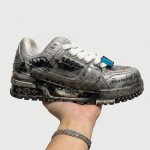 Louis Vuitton, Men Sneaker, Grey