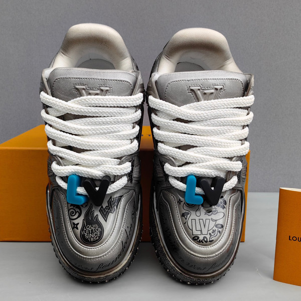 Louis Vuitton, Men Sneaker, Grey