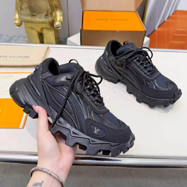 Louis Vuitton, Men Sneaker