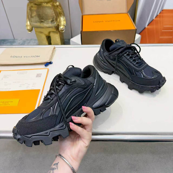 Louis Vuitton, Men Sneaker