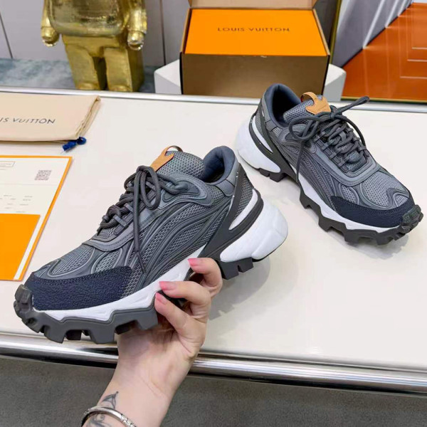 Louis Vuitton, Men Sneaker