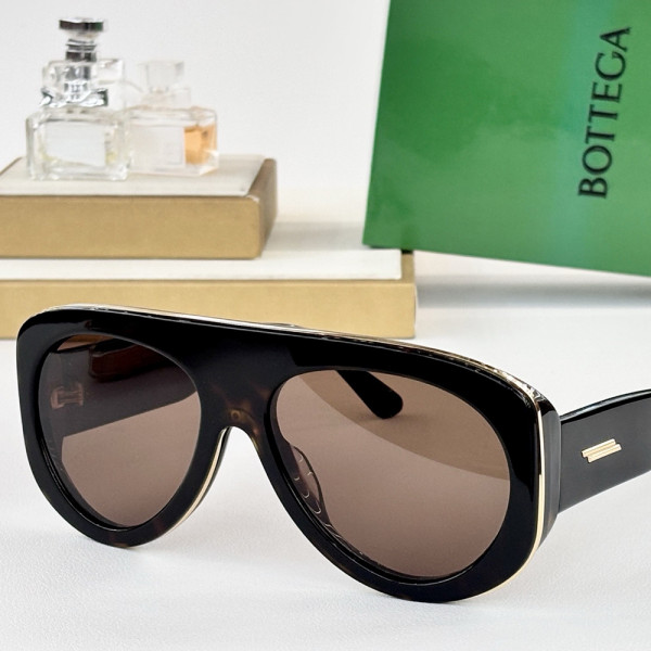 Bottega Veneta, Women Sunglasses