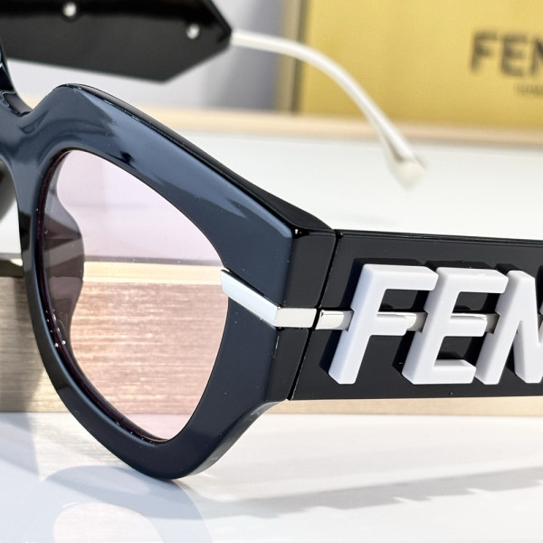 Fendi, Women Sunglasses