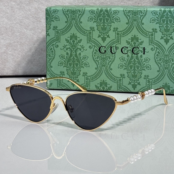 Gucci, Women Sunglasses