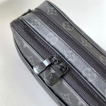 Louis Vuitton, Alpha Messenger, Unisex Tas, Zwart
