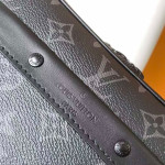 Louis Vuitton, Alpha Messenger, Unisex Tas, Zwart