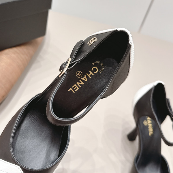 Chanel, Women Pump