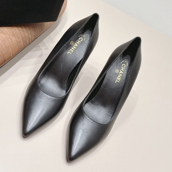 Chanel, Women Pump