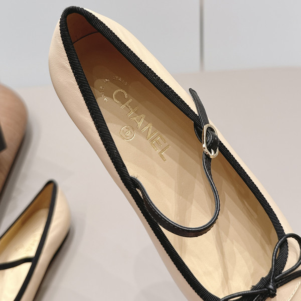 Chanel, Women Flat