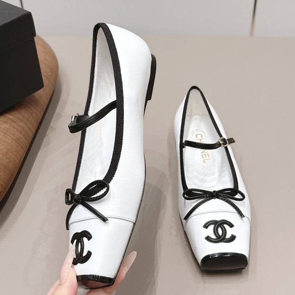 Chanel, Women Flat