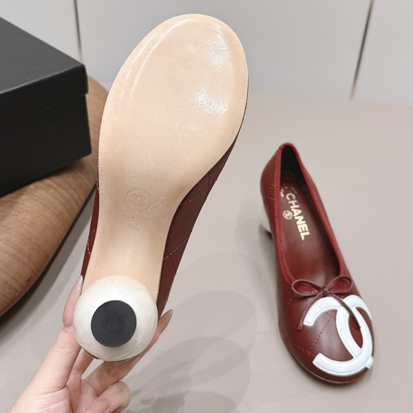 Chanel, Women Pump