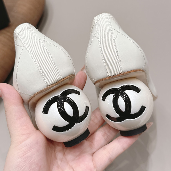 Chanel, Women Pump