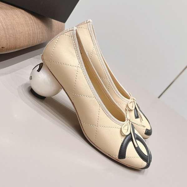 Chanel, Women Pump