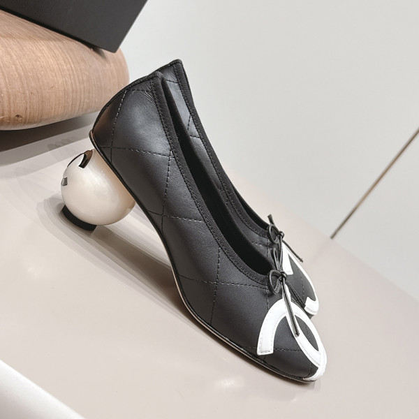 Chanel, Women Pump