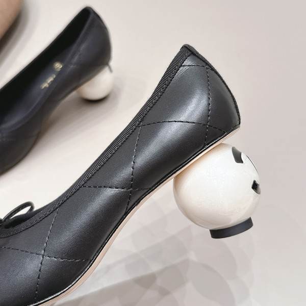 Chanel, Women Pump