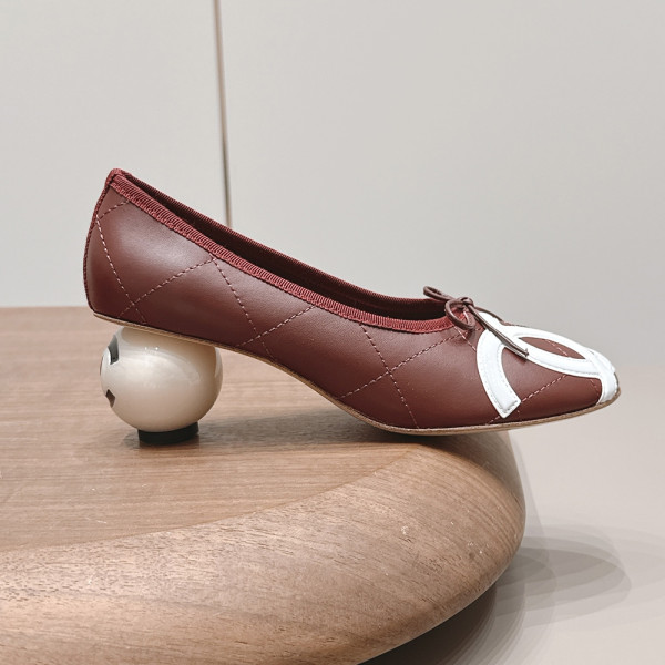 Chanel, Women Pump