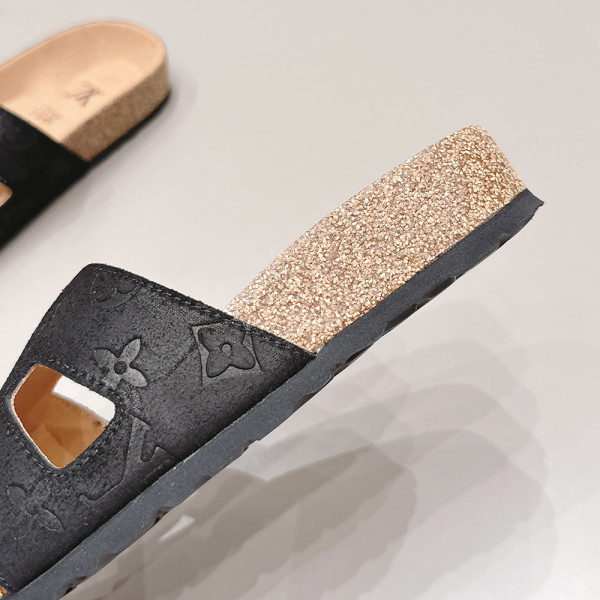 Louis Vuitton, Men Slipper