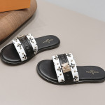 Louis Vuitton, Women Slipper