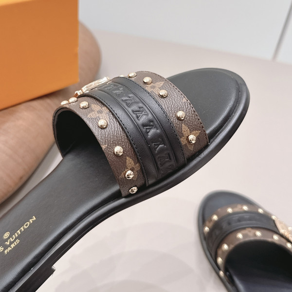 Louis Vuitton, Women Slipper
