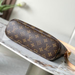 Louis Vuitton, Women Bag, Brown