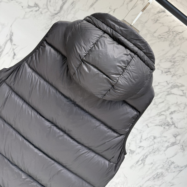 Burberry, Men Vest