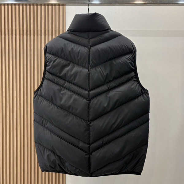 Moncler, Men Vest