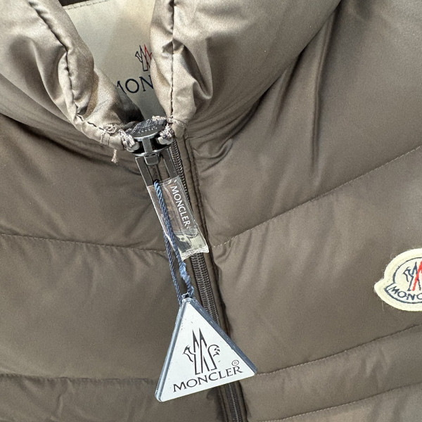 Moncler, Men Vest