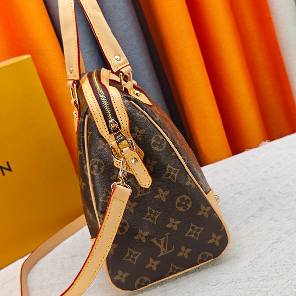 Louis Vuitton, Women Bag, Brown