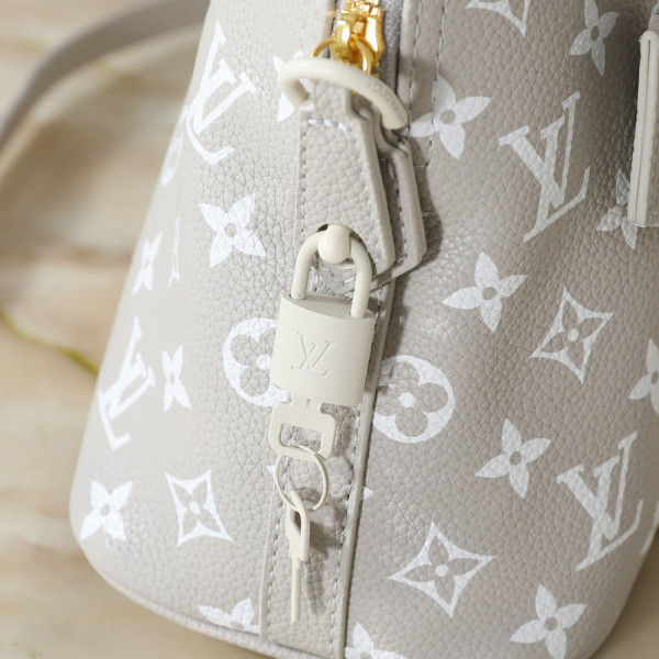 Louis Vuitton, Women Bag