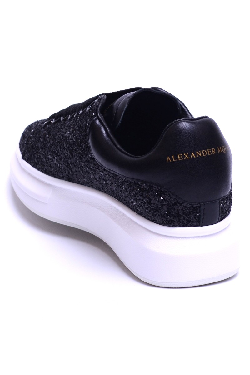 Alexander Mcqueen, Heren Sneakers, Zwart Oversized