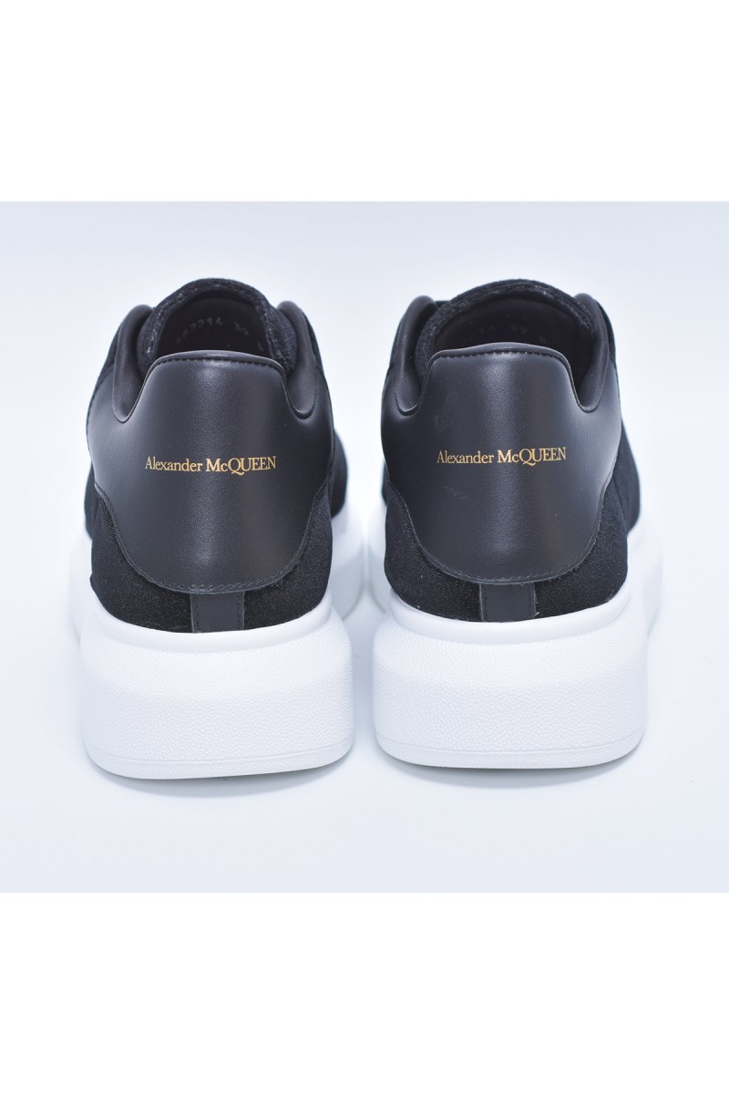 Alexander Mcqueen, Dames Sneakers, Zwart Suède