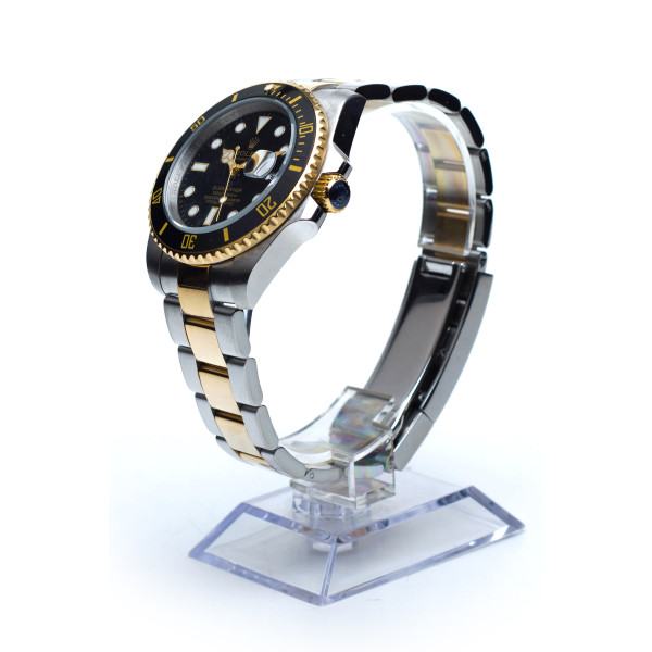 Rolex Submariner Date, Oyster 40 mm,Oystersteel and yellow gold.
