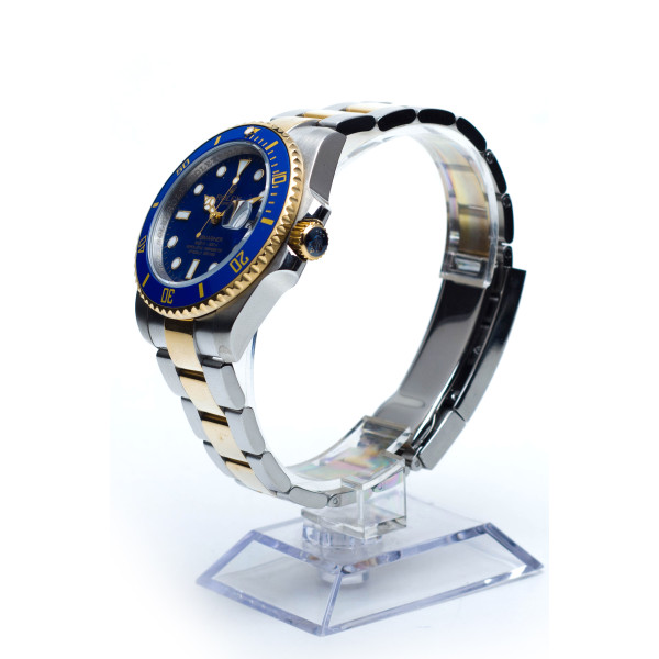 Rolex Submariner Date, Oyster 40 mm,Oystersteel and yellow gold.