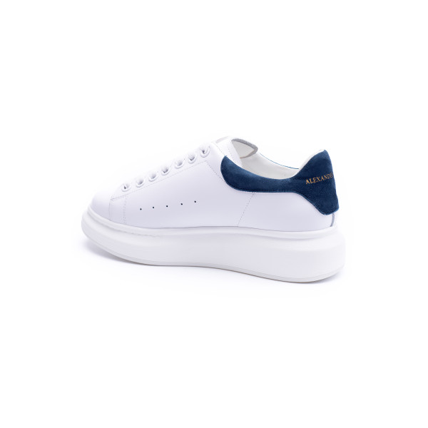Alexander Mcqueen, Oversized Woman Sneaker, White/Dark Blue