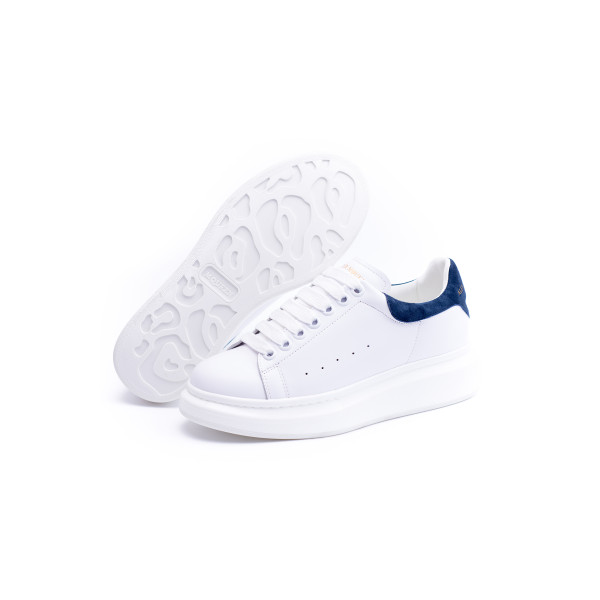 Alexander Mcqueen, Oversized Woman Sneaker, White/Dark Blue