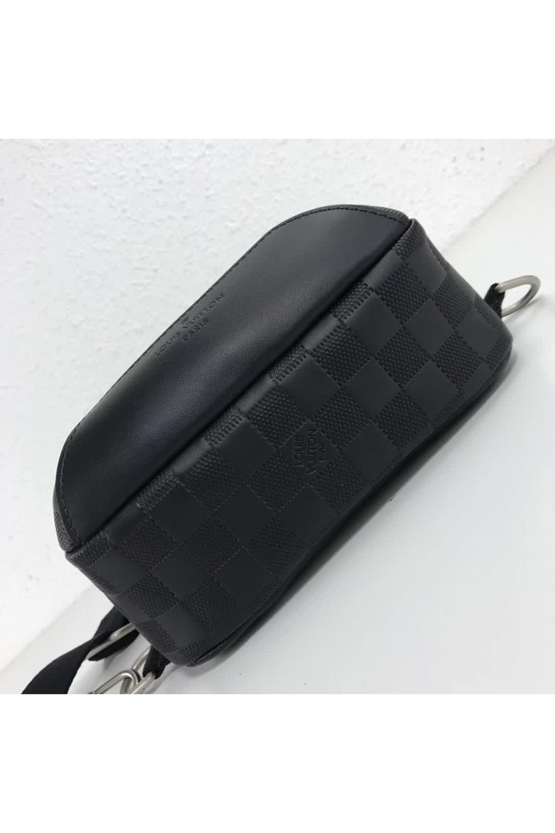 Louis Vuitton, Avenue Sling, Unisex Bag, Black