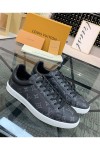 Louis Vuitton, Men's Sneaker, Black