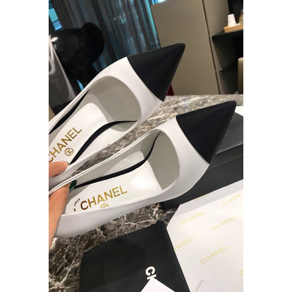 Chanel, Women's Pump, White