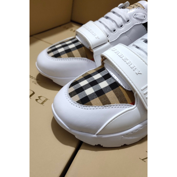 Burberry, Women's Sneaker, White
