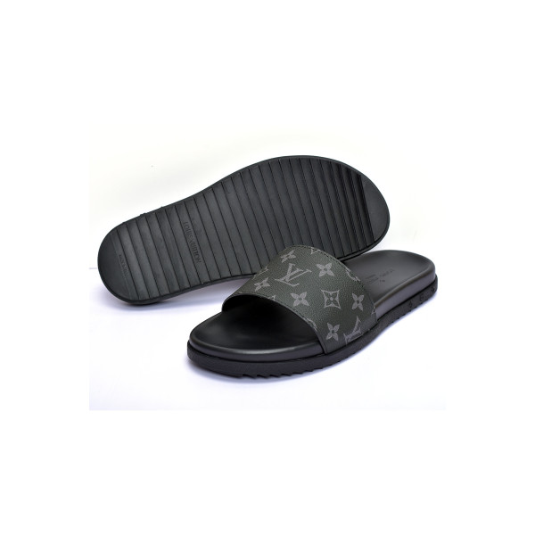 Louis Vuitton, Men's Slipper, Black